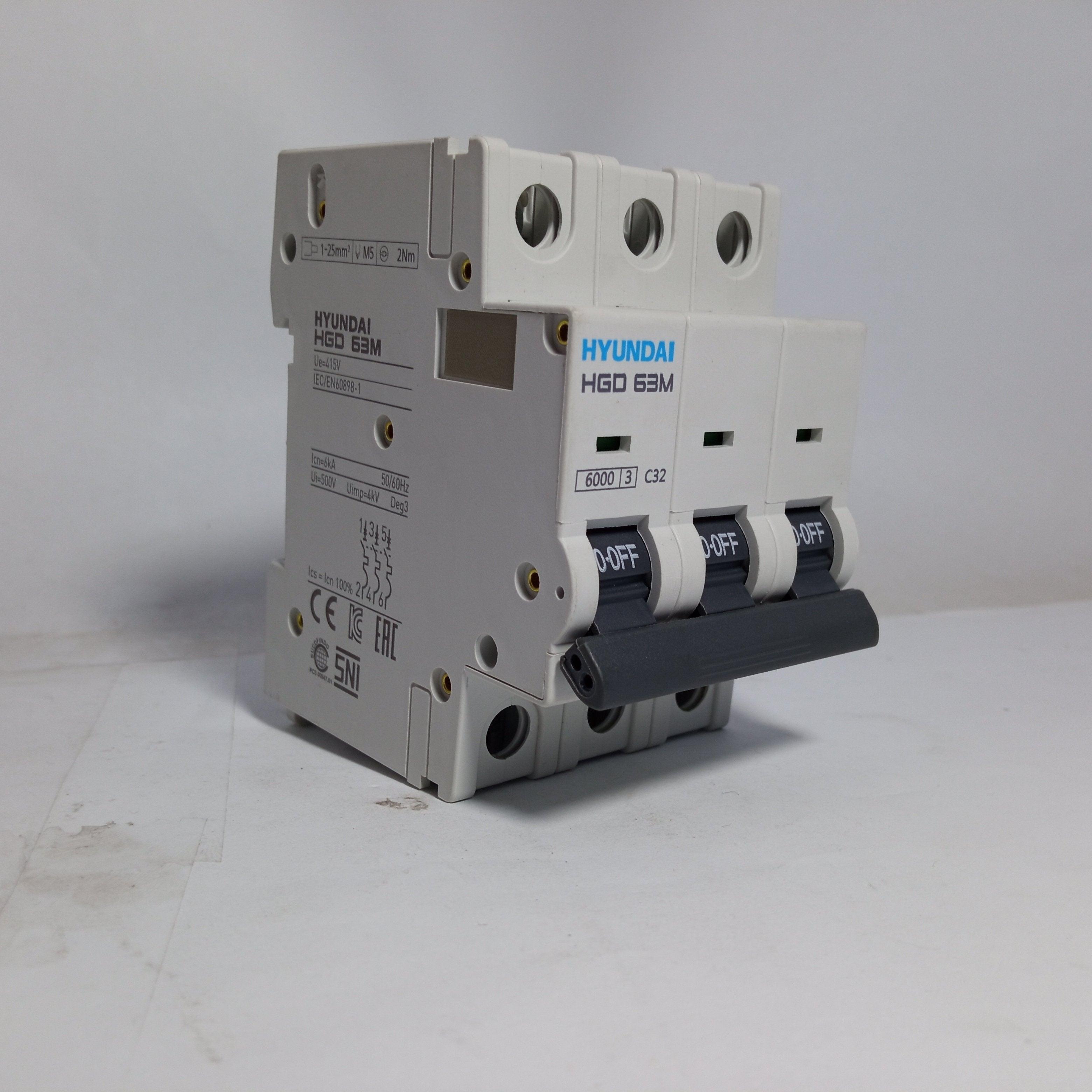 Magneto-Thermic Switch Breaker 3 Pole HGD 63M 32A HYUNDAI in Pakistan - 32A