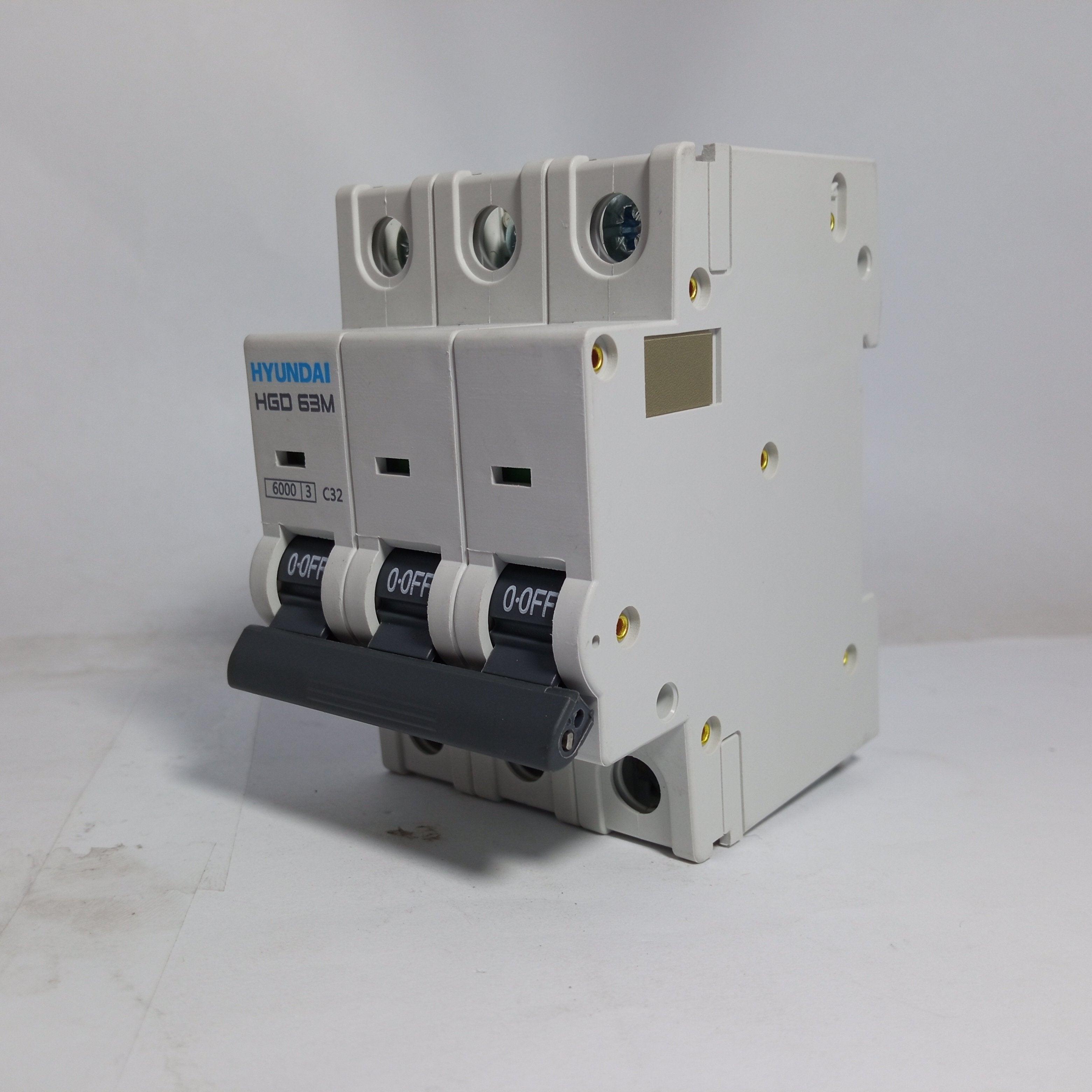 Magneto-Thermic Switch Breaker 3 Pole HGD 63M 32A HYUNDAI in Pakistan - 63A thumbnail 2