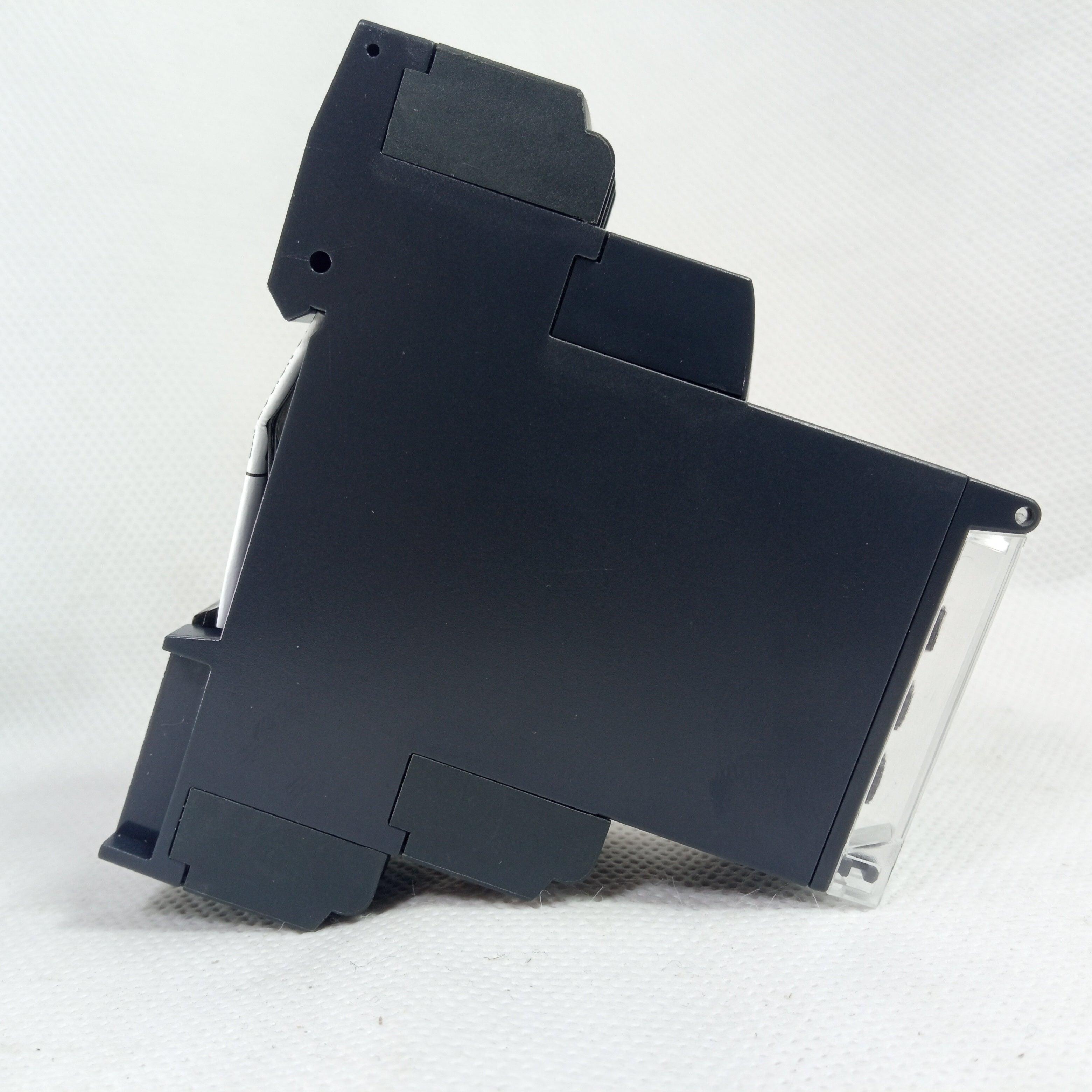3 Phase Voltage Control Relay 3AC 380~480V Schneider RM22TR33 in Pakistan thumbnail 5