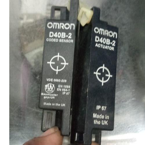 Omron D40B-2 Coded Sensor Actuator Compact Non-contact Safety Door