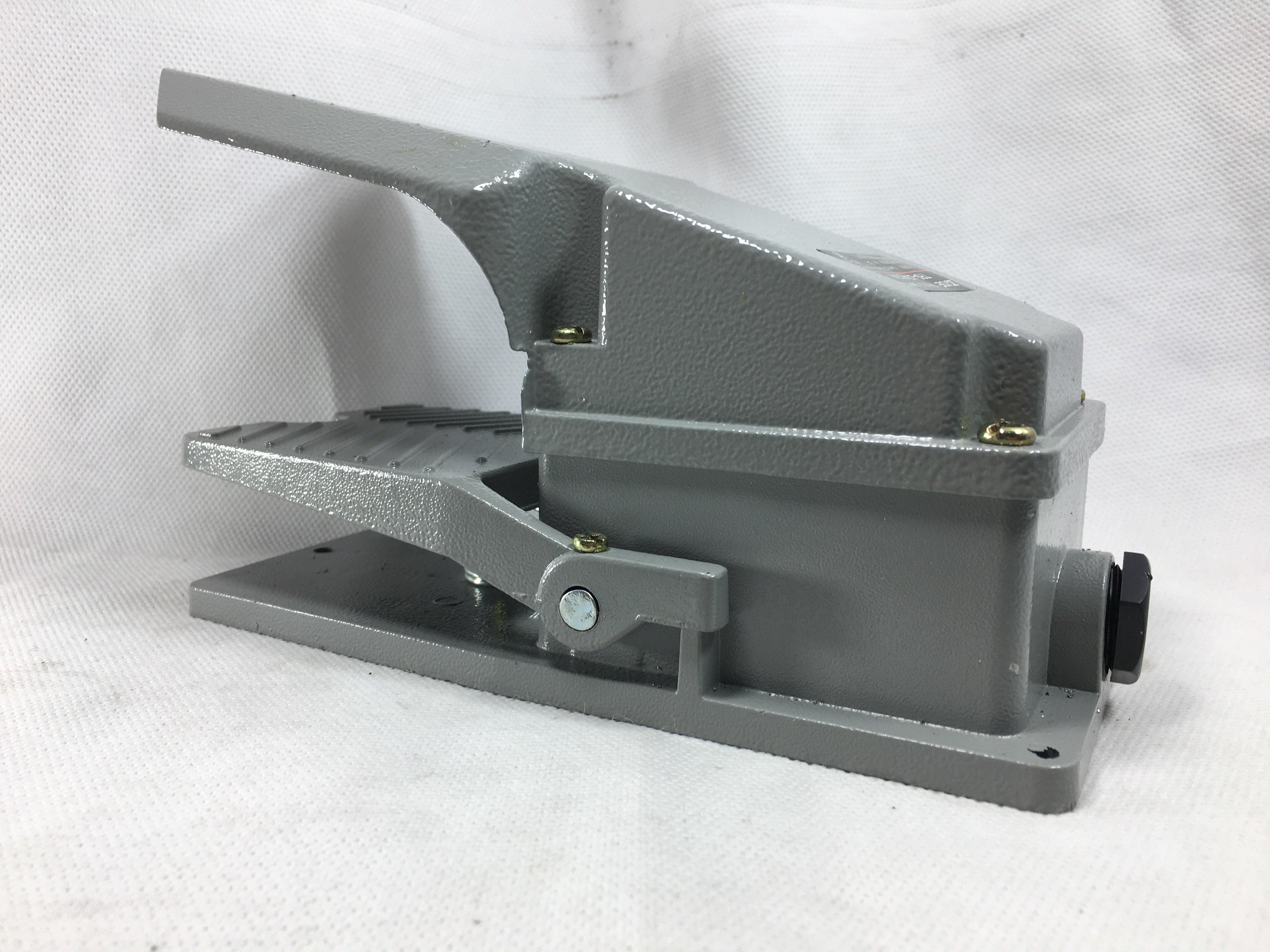 LT4 Foot Switch Pedal 10A 220V-380V AC in Pakistan thumbnail 3
