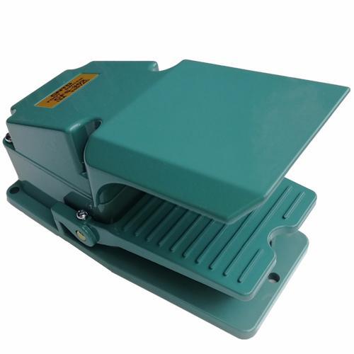 CNTD 250V 15A Protective Protector CFS-302 Industrial Foot Switch in Pakistan