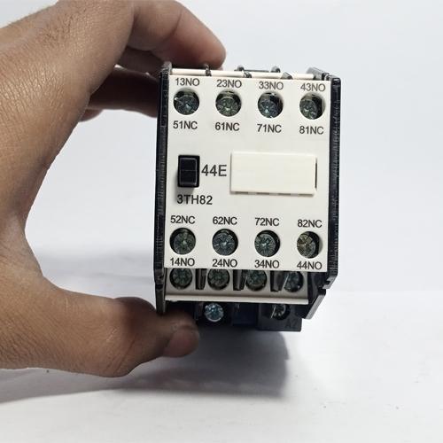 Siemens contactor relay 3TH82
