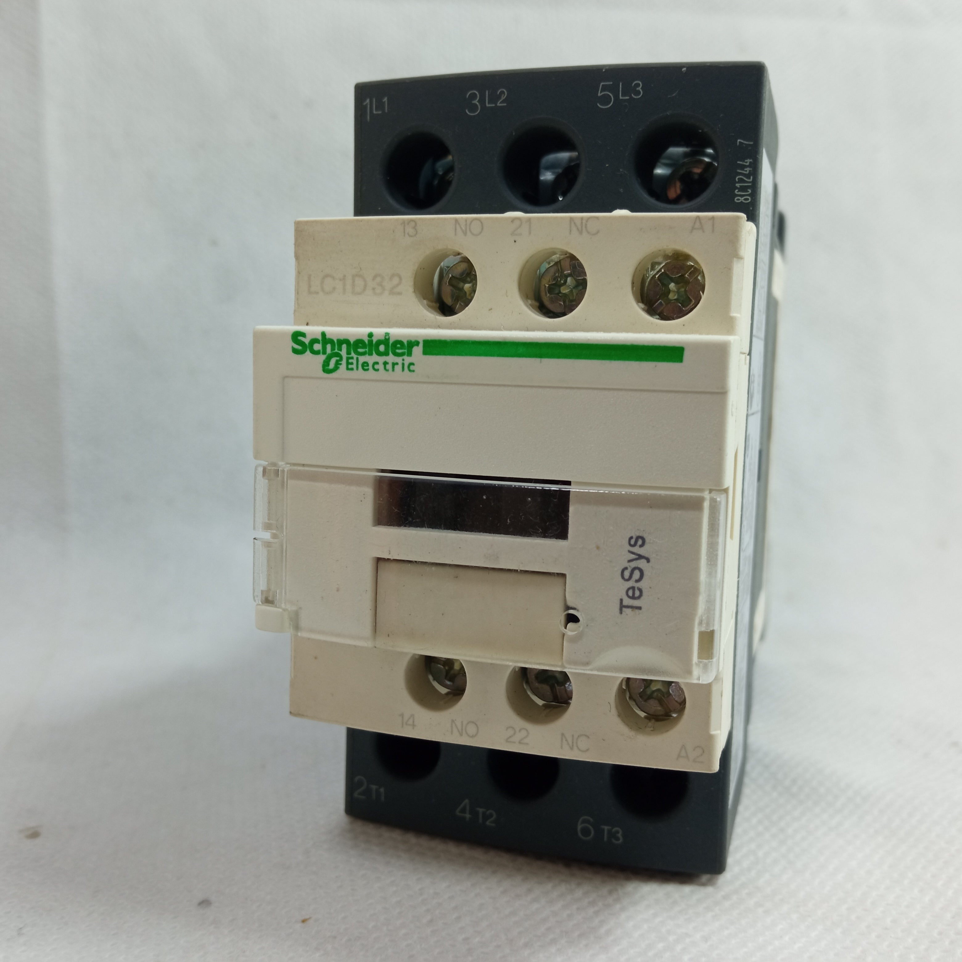 Schneider LC1D32 Power Contactor (Lot) in Pakistan thumbnail 5