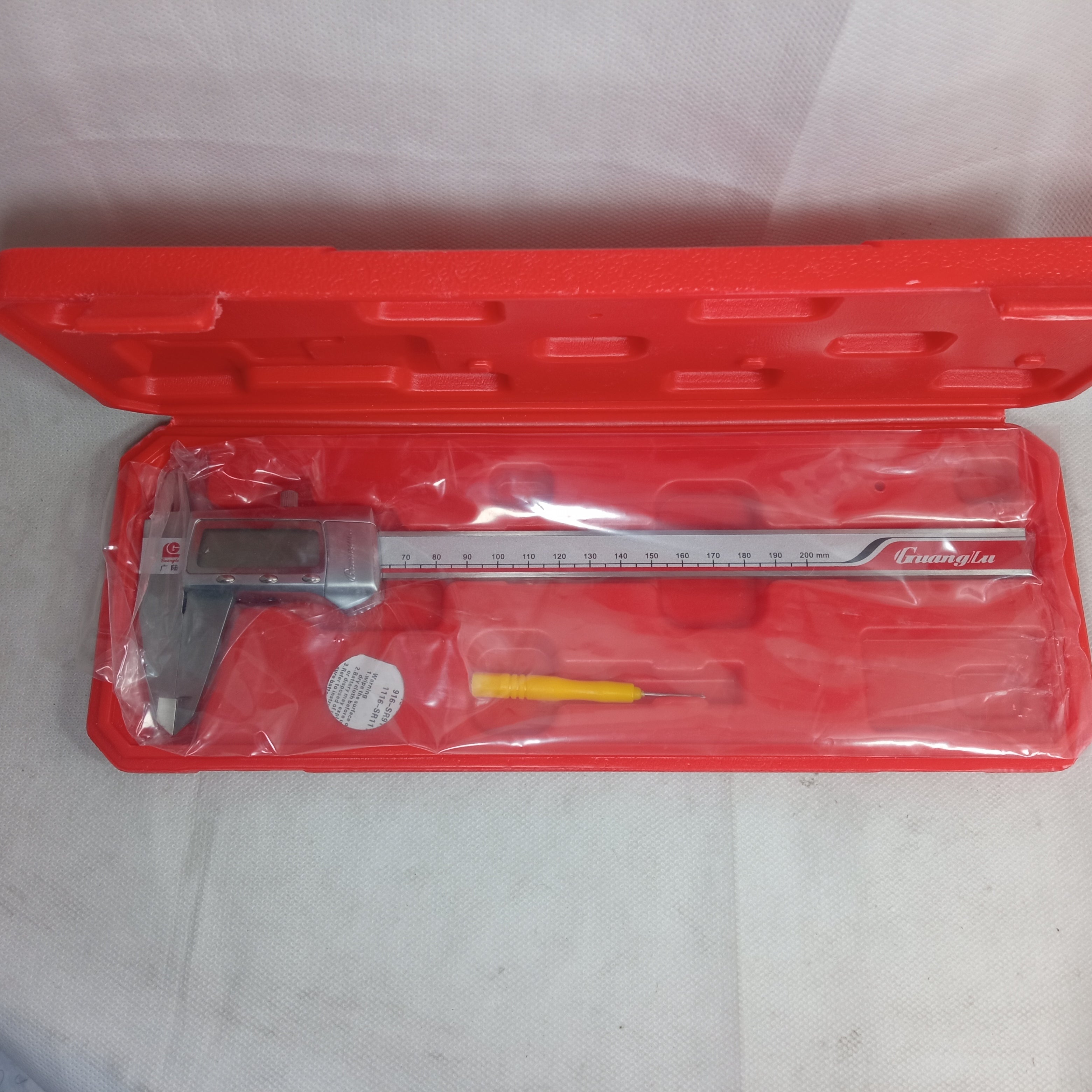 Stainless Steel Digital Vernier Caliper GUANGLU Digital Caliper Measuring Tool in Pakistan - 8 Inch 200mm thumbnail 7