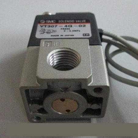 3 way SMC Solenoid Gas Valve VT307-4G-02 1/4"