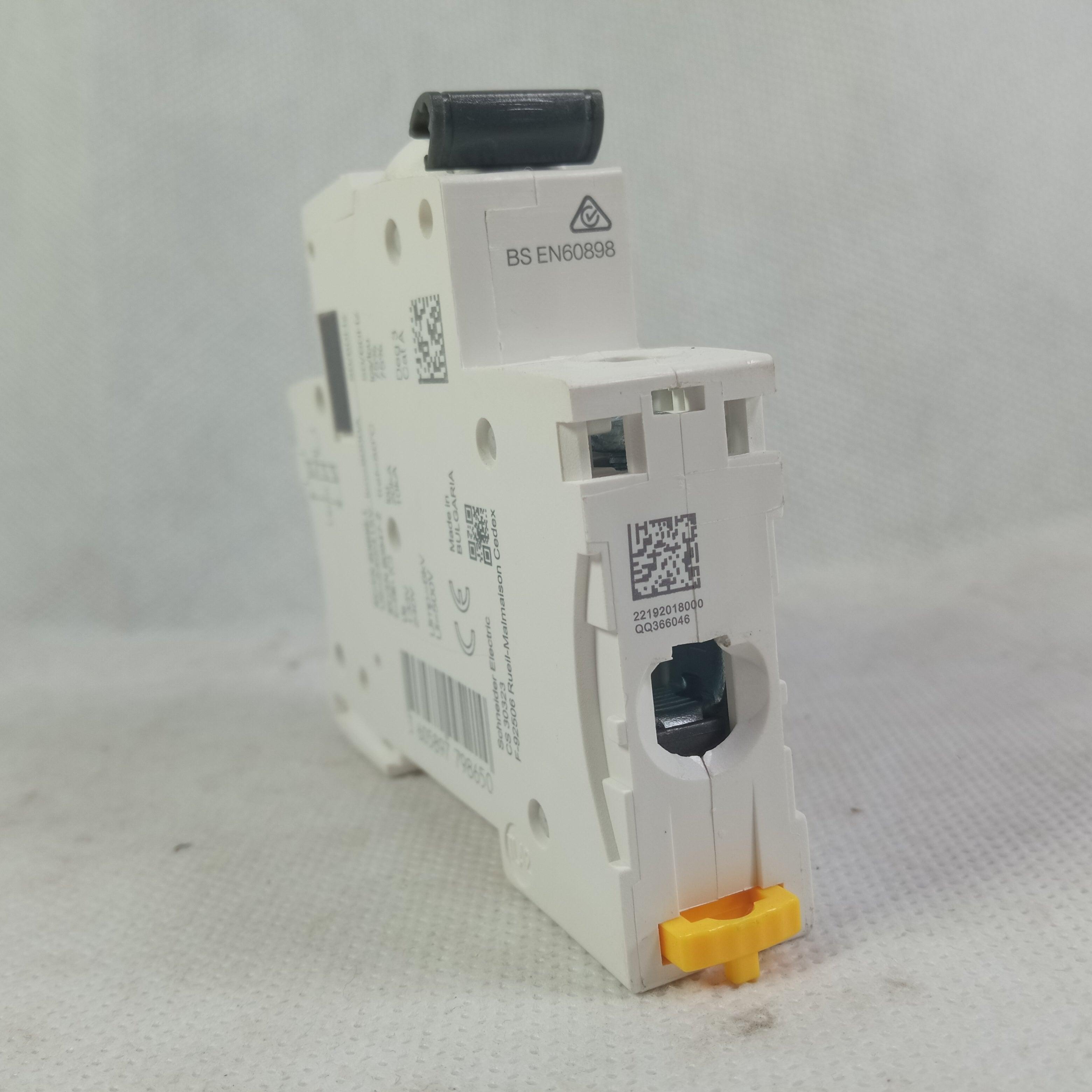 Schneider MCB AC Circuit Breakers China Made in Pakistan - 1pole / 10A thumbnail 7