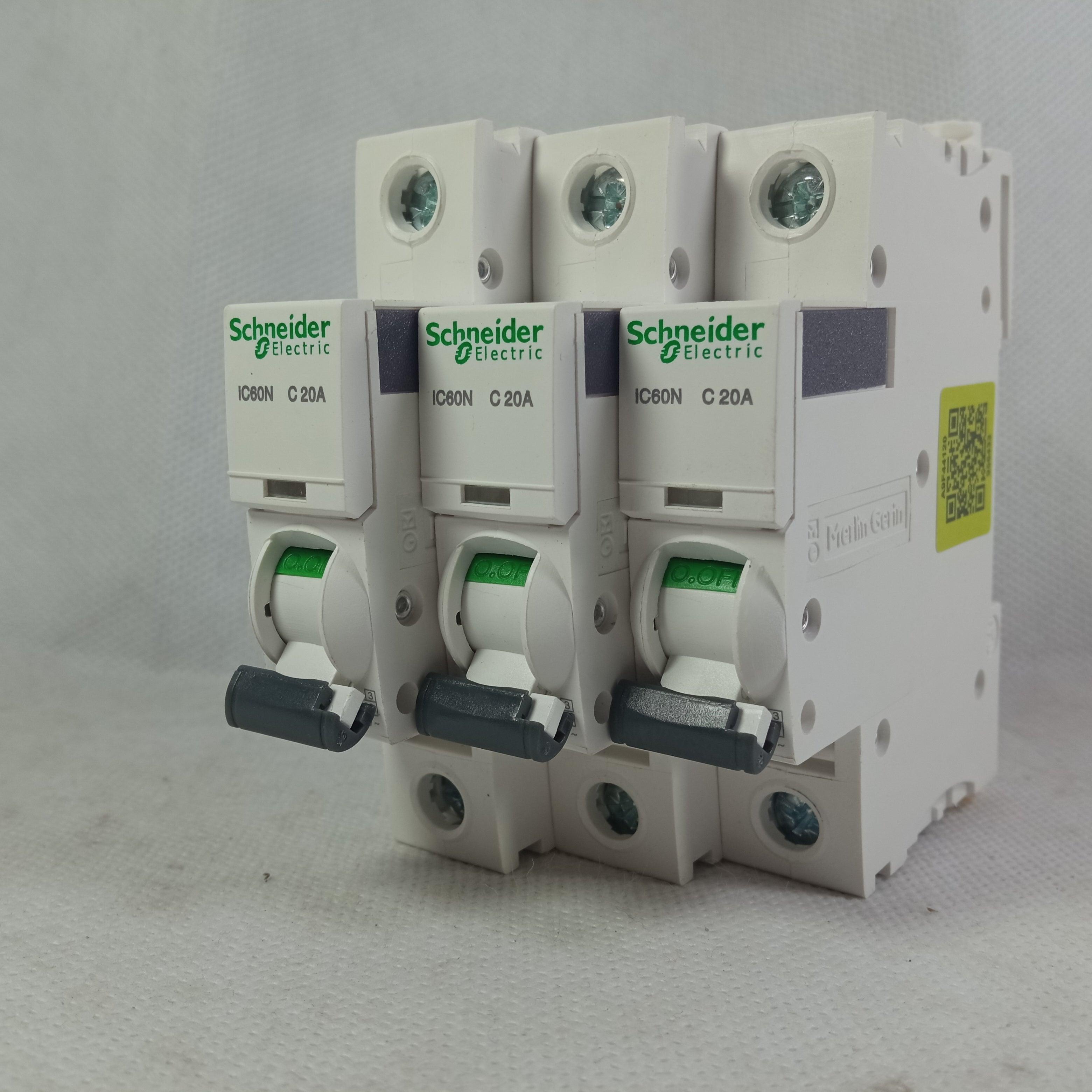 Schneider MCB AC Circuit Breakers China Made in Pakistan - 4 pole / 16A thumbnail 2