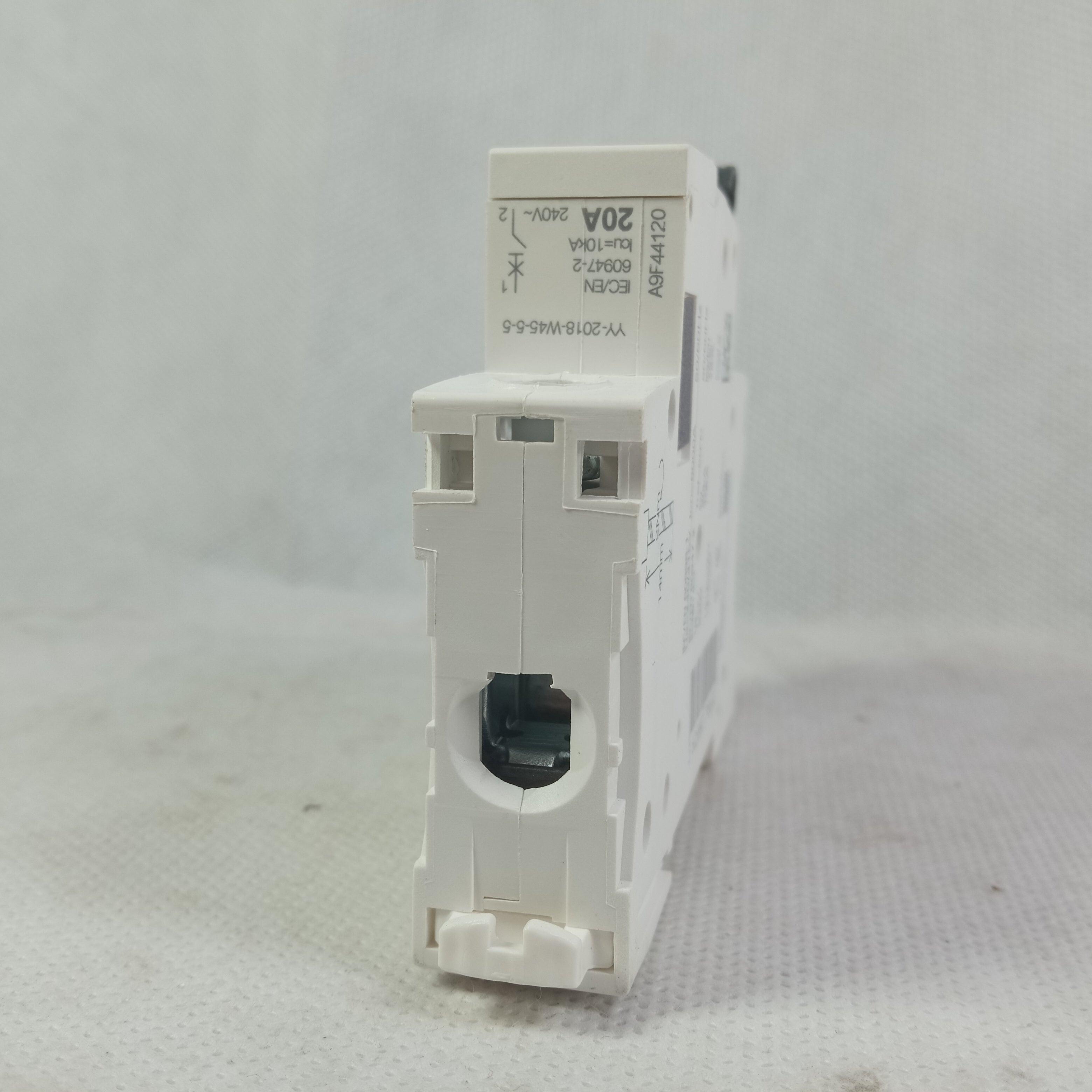 Schneider MCB AC Circuit Breakers China Made in Pakistan - 4 pole / 25A thumbnail 6