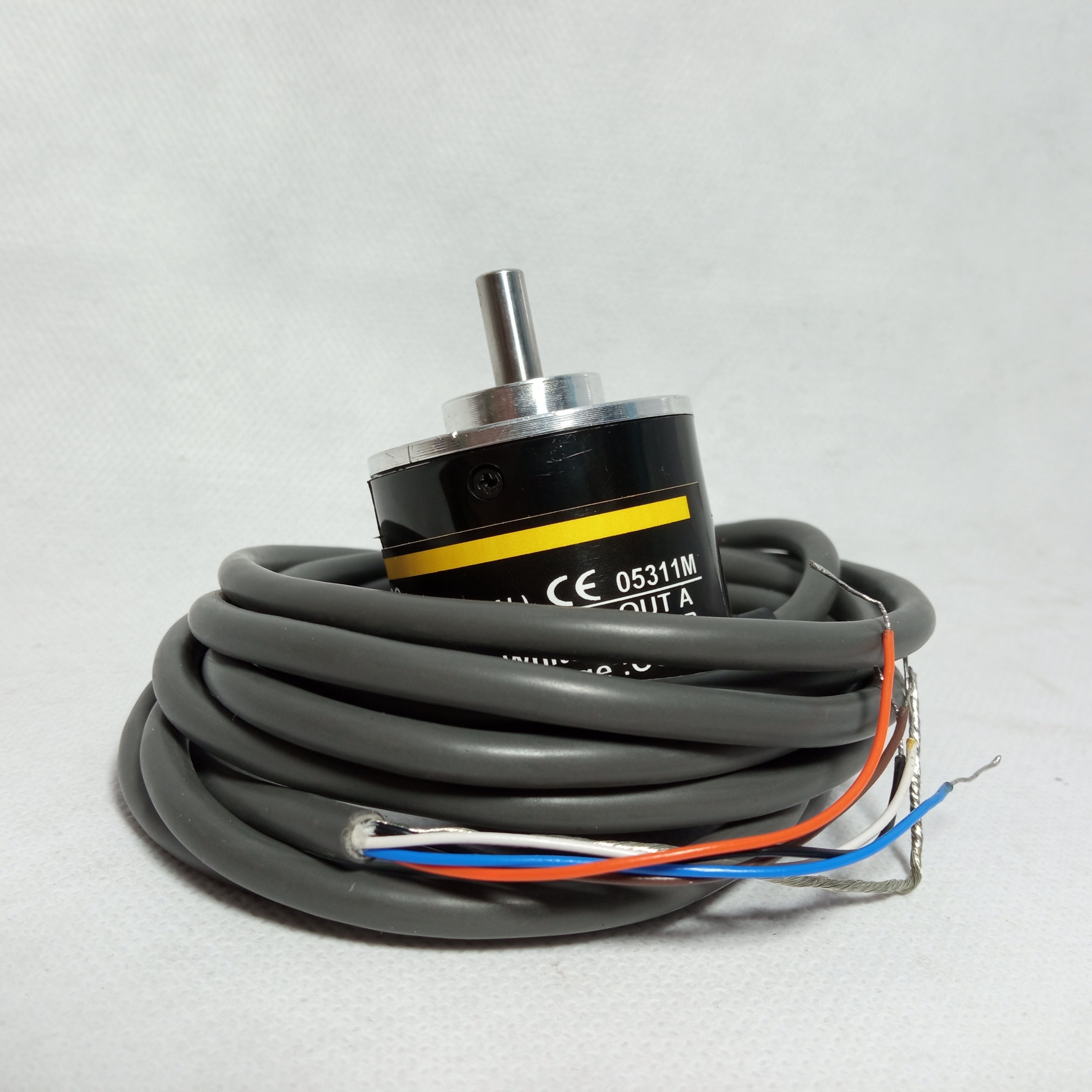 360PPR OMRON Incremental Rotary Encoder E6B2-CWZ6C in Pakistan thumbnail 6