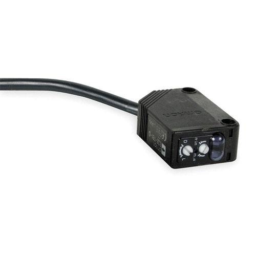 E3Z-T61 2M Compact Photoelectric Sensor with Built in Amplifier thumbnail 2