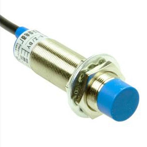 Proximity sensor 18mm Dia sensing capacity 5mm