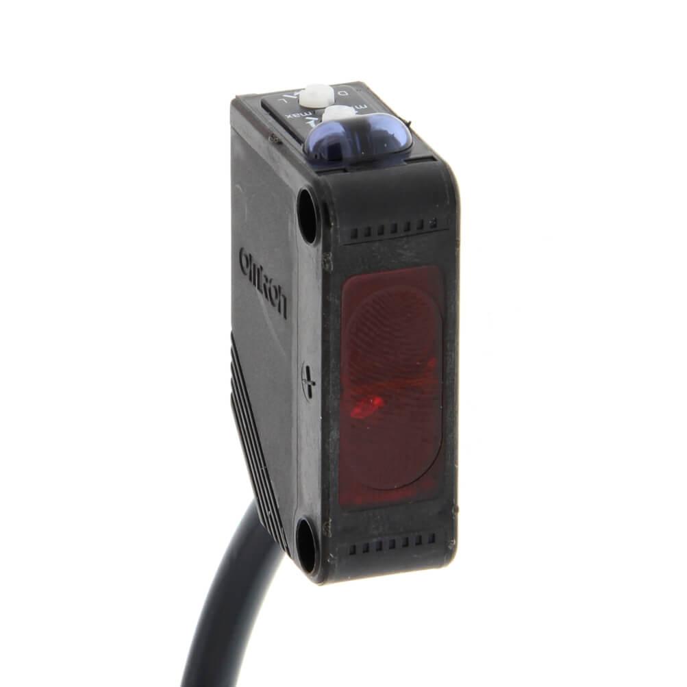 OMRON E3Z-D61 2M Photoelectric Switch
