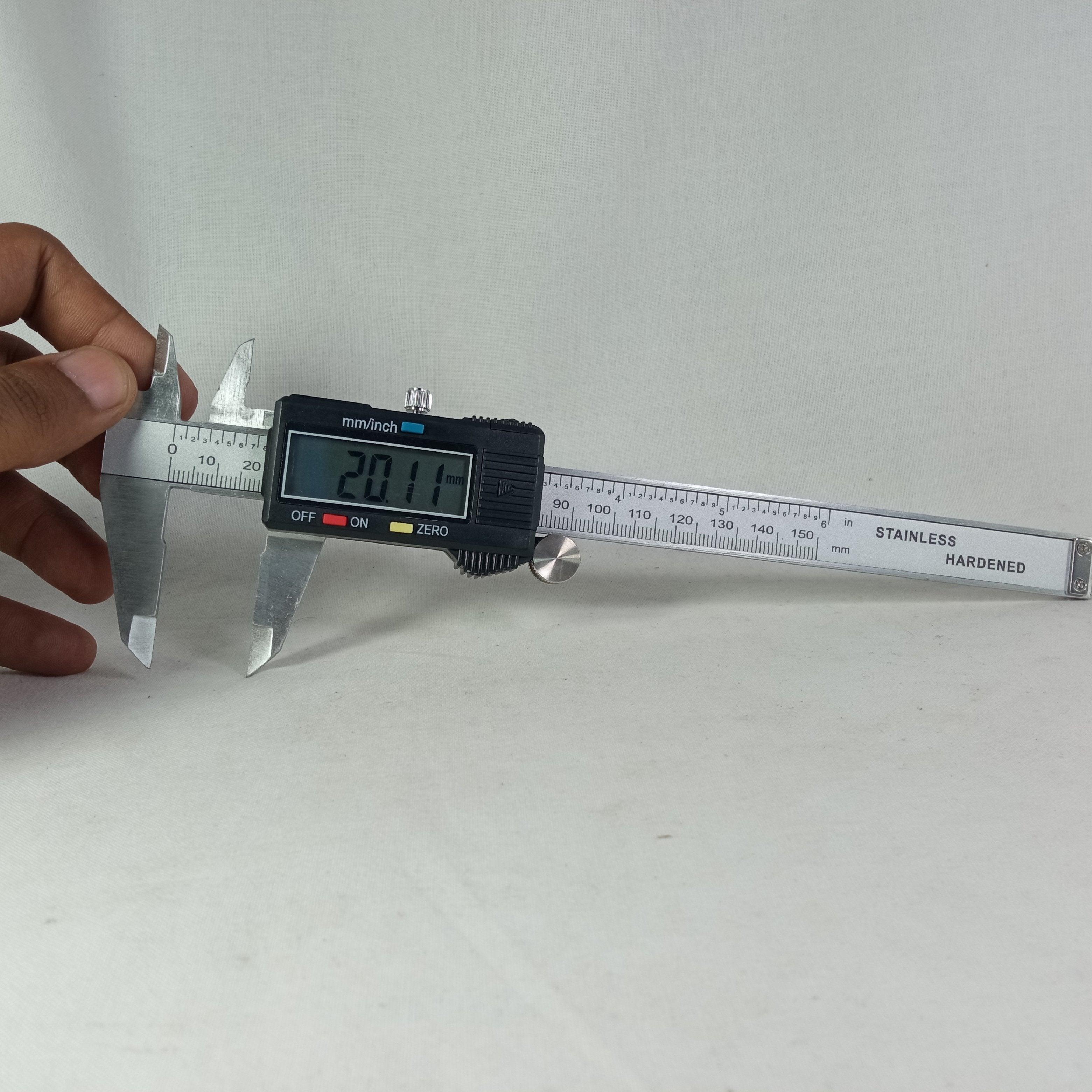 Digital Vernier Caliper Stainless Steel in Pakistan - 8 Inch (200mm) thumbnail 4