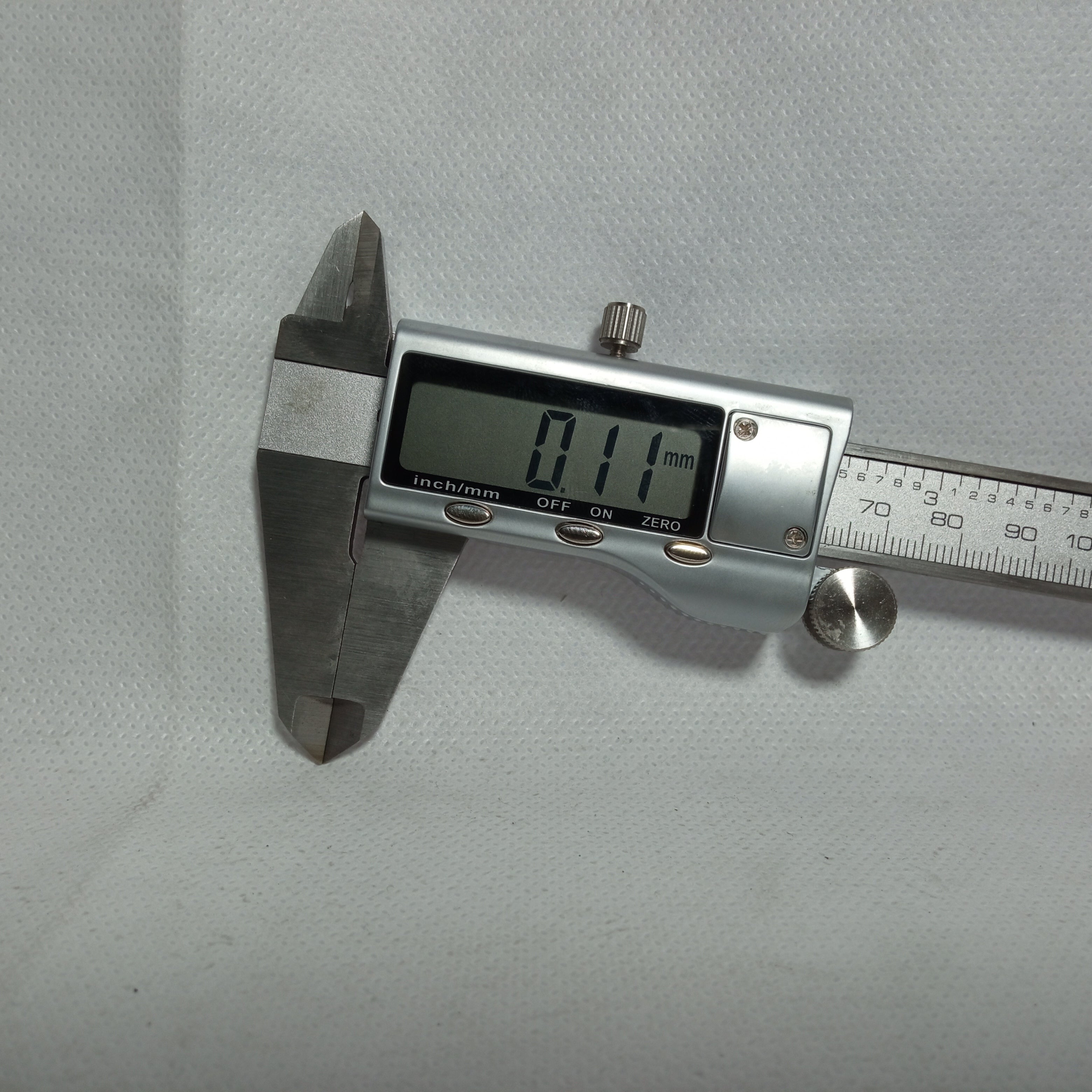 Metal 6 Inch 150mm Stainless Steel Digital Vernier Caliper in Pakistan thumbnail 2