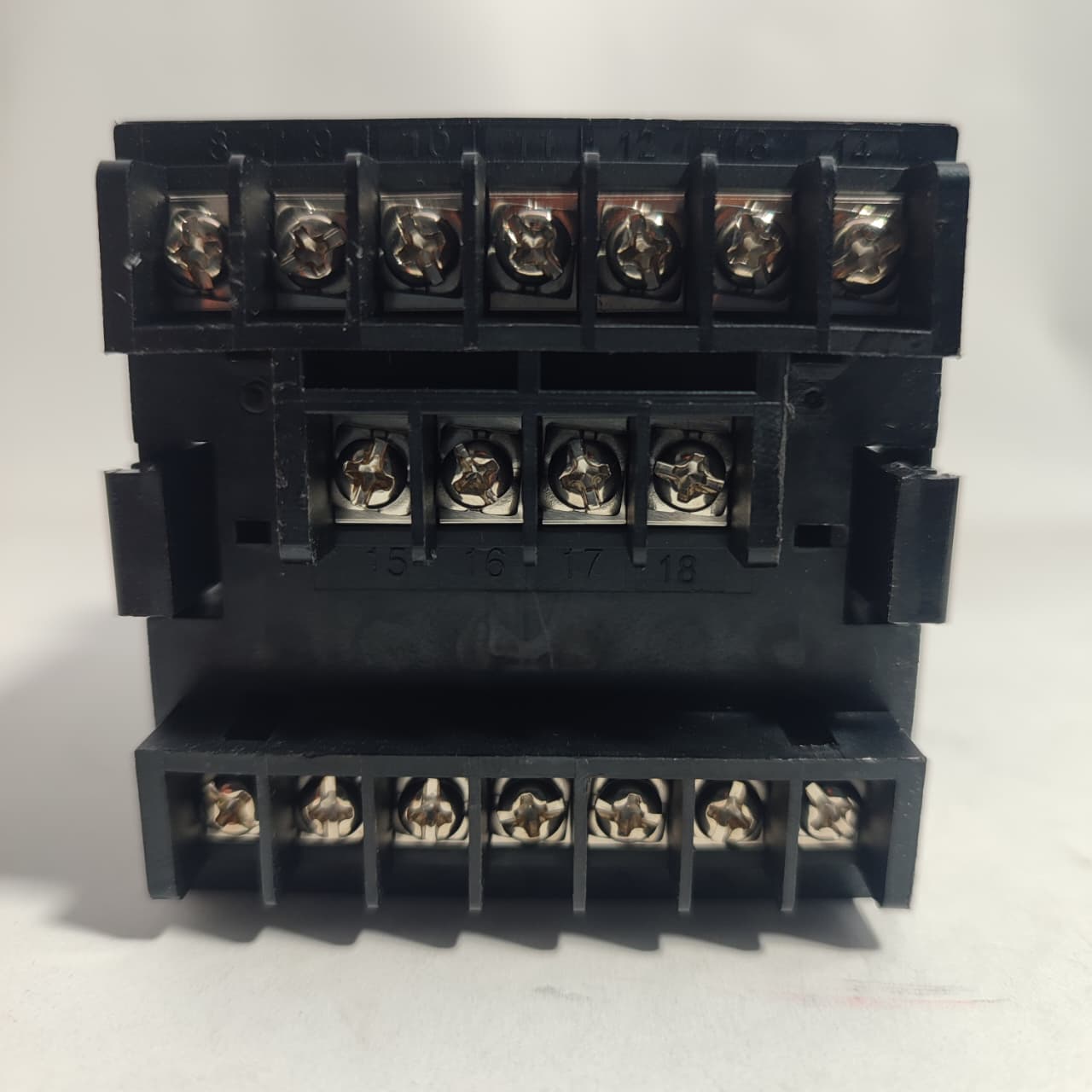 Autonics CT6M-2P COUNTER/TIMER  24v dc new box pack in Pakistan thumbnail 4