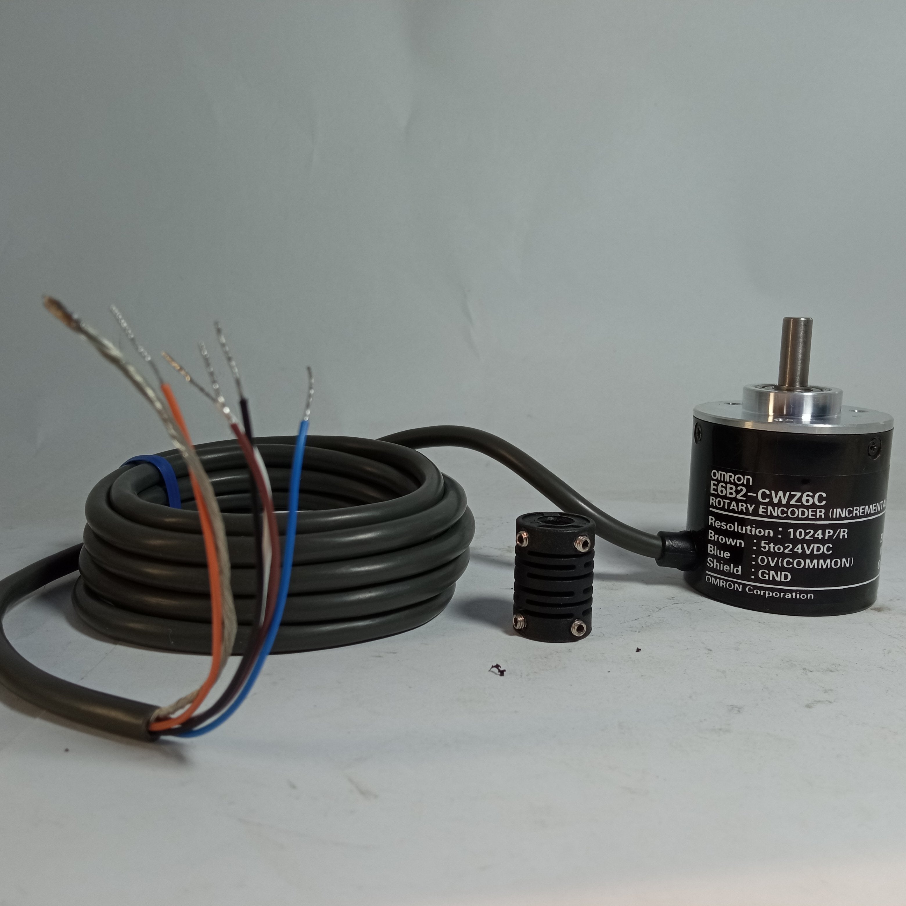 1024PPR OMRON Incremental Rotary Encoder E6H-CWZ3X Line Drive 8-Wire in Pakistan thumbnail 4