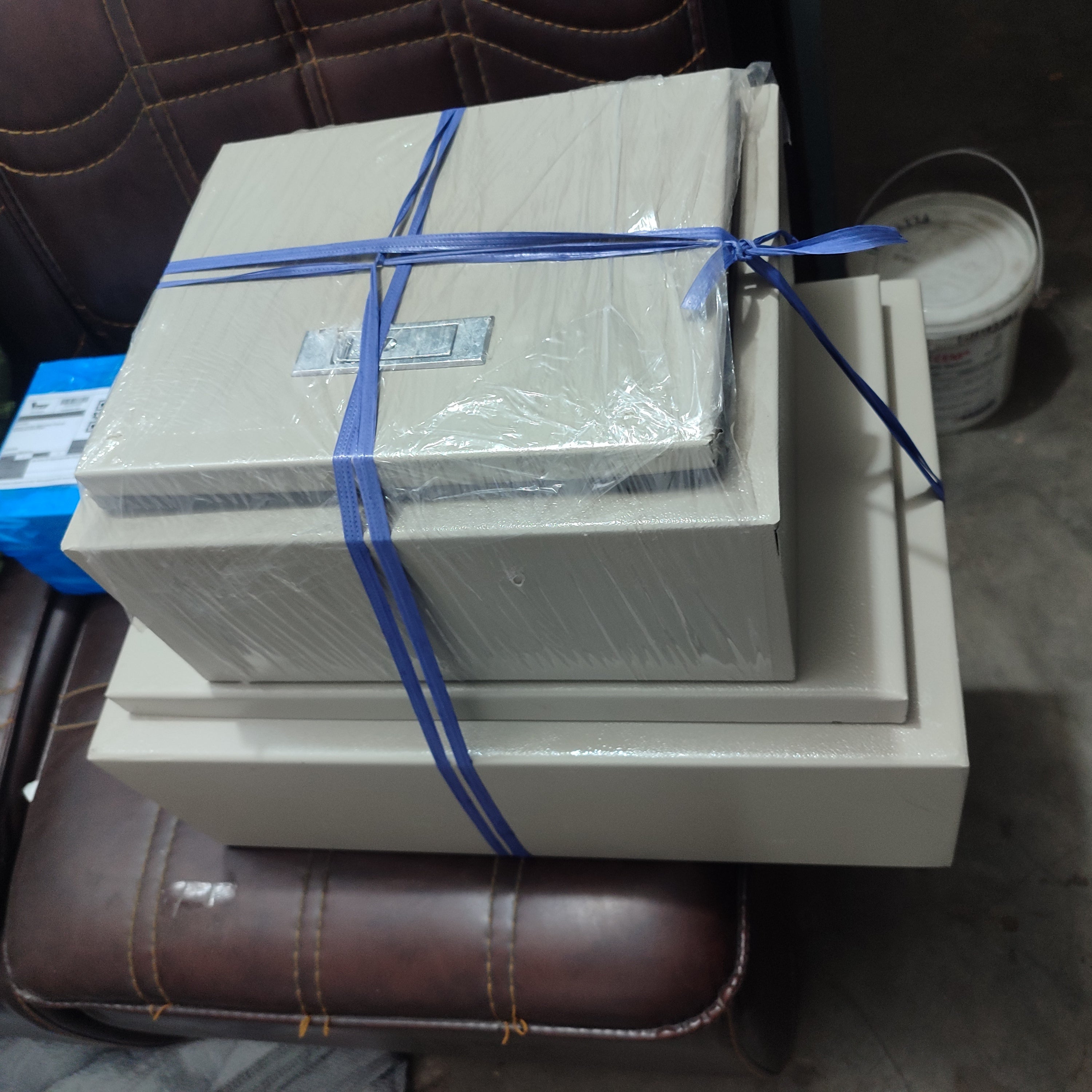 Metal Distribution Box Enclosure Lighting Box Steel Box 500*400*200mm in Pakistan - 24x36 thumbnail 2